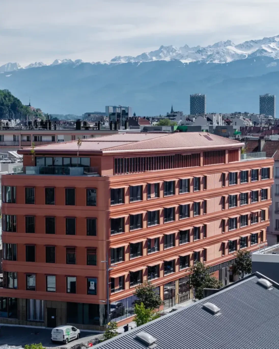 Vue aérienne du siège social d'Elegia
